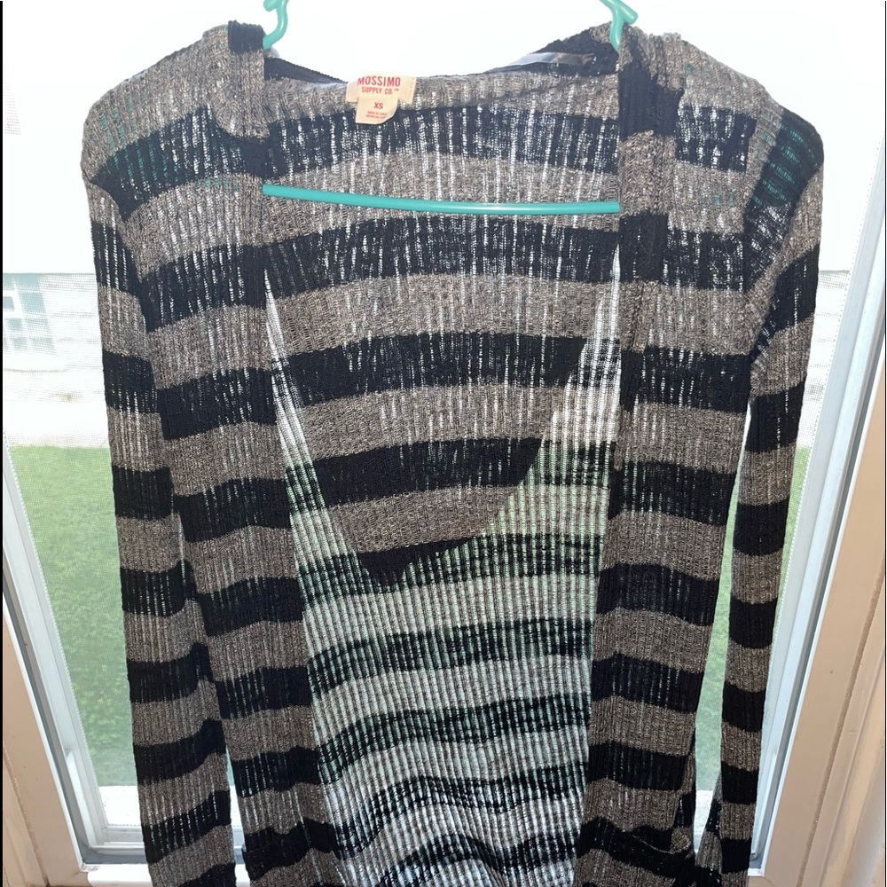 Women’s long cardigan with hood